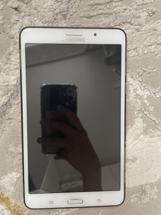 Планшет    Tab 4