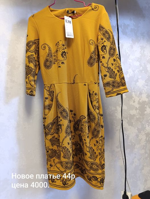 Продам платья женские