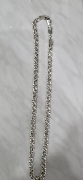 Серебряный тросс