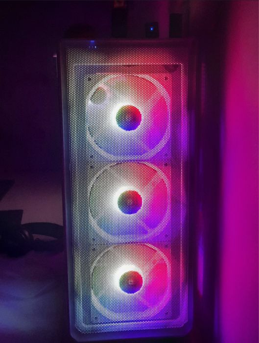 Pc gaming + periferice si monitor