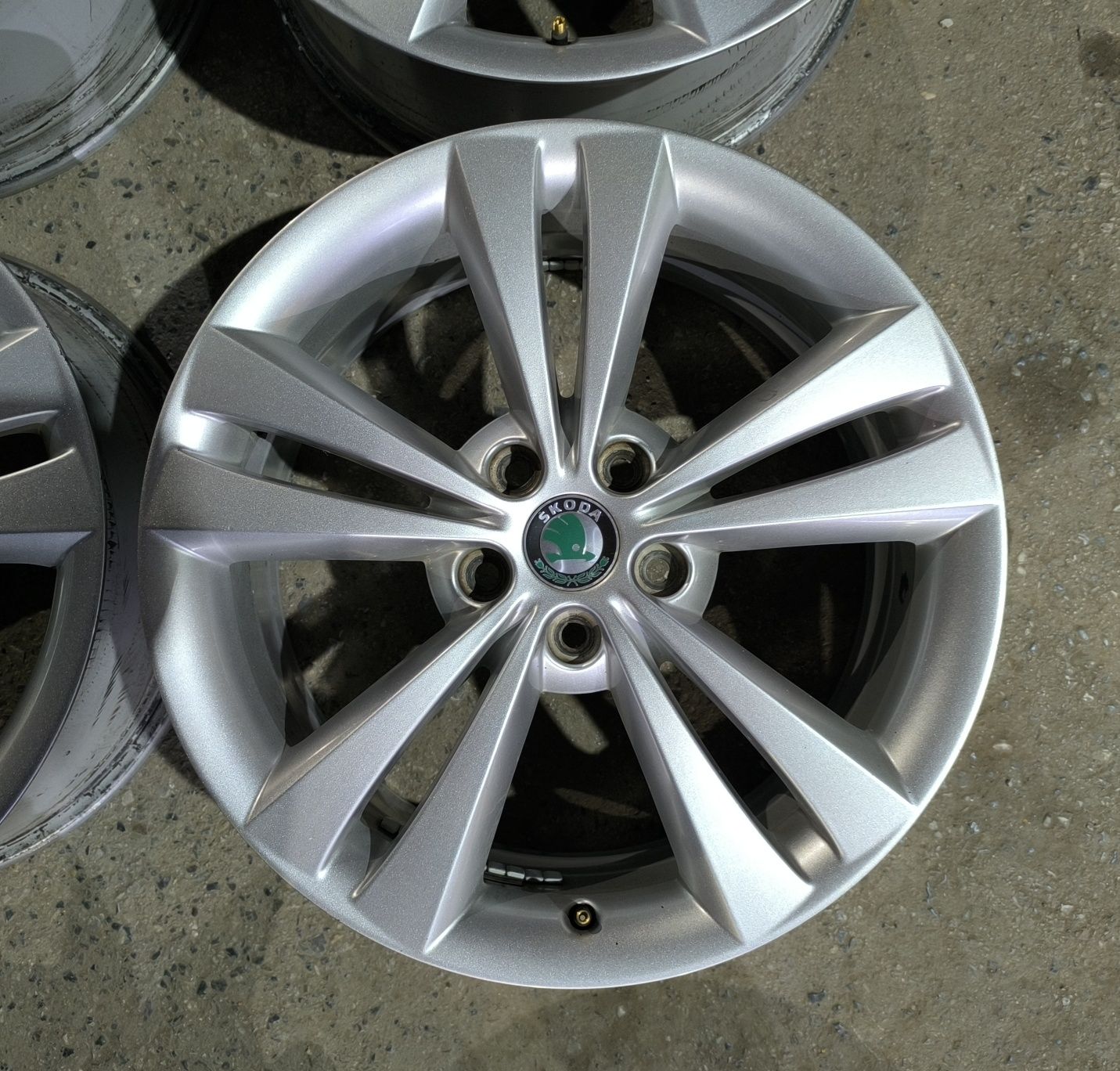 Skoda Octavia VRS 18 цола