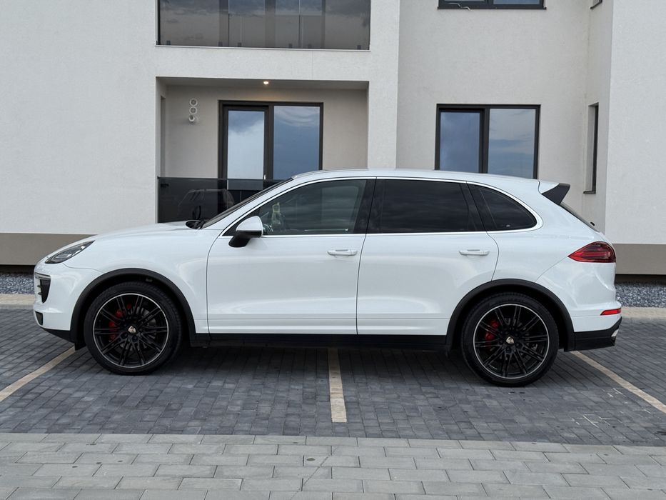 Porsche Cayenne Facelift / 3.0 V6 / Perne / Jante GTS / Faruri Matrix