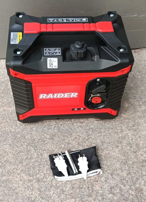 090105 Генератор за ток бензинов 2.5kW инверторен RD-GG10