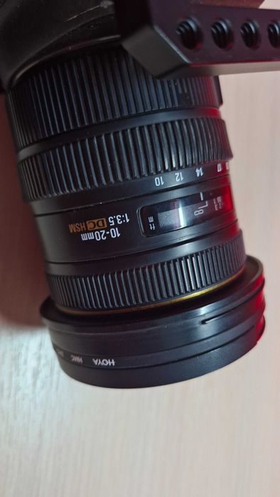 Canon 6D с клеткой + широкоугольный кроп-объектив Sigma 10–20 мм