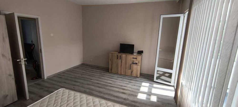 Двустаен апартамент във Вастанически