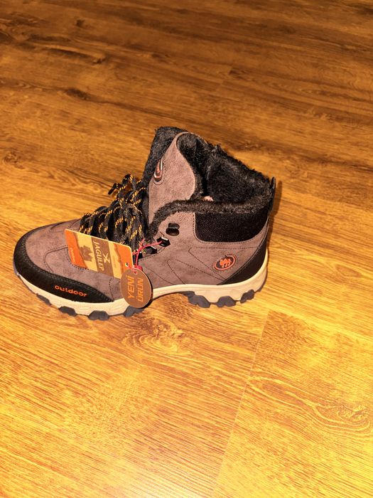 Ghete de iarna unisex noi marimea 40.