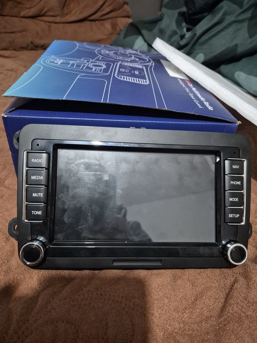 Navigatie volwaghen skoda pasat