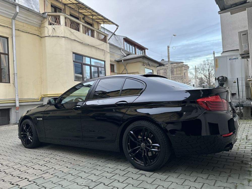 BMW Seria 5 F10 520d M-Paket / Automat / Trapa / Full Negru