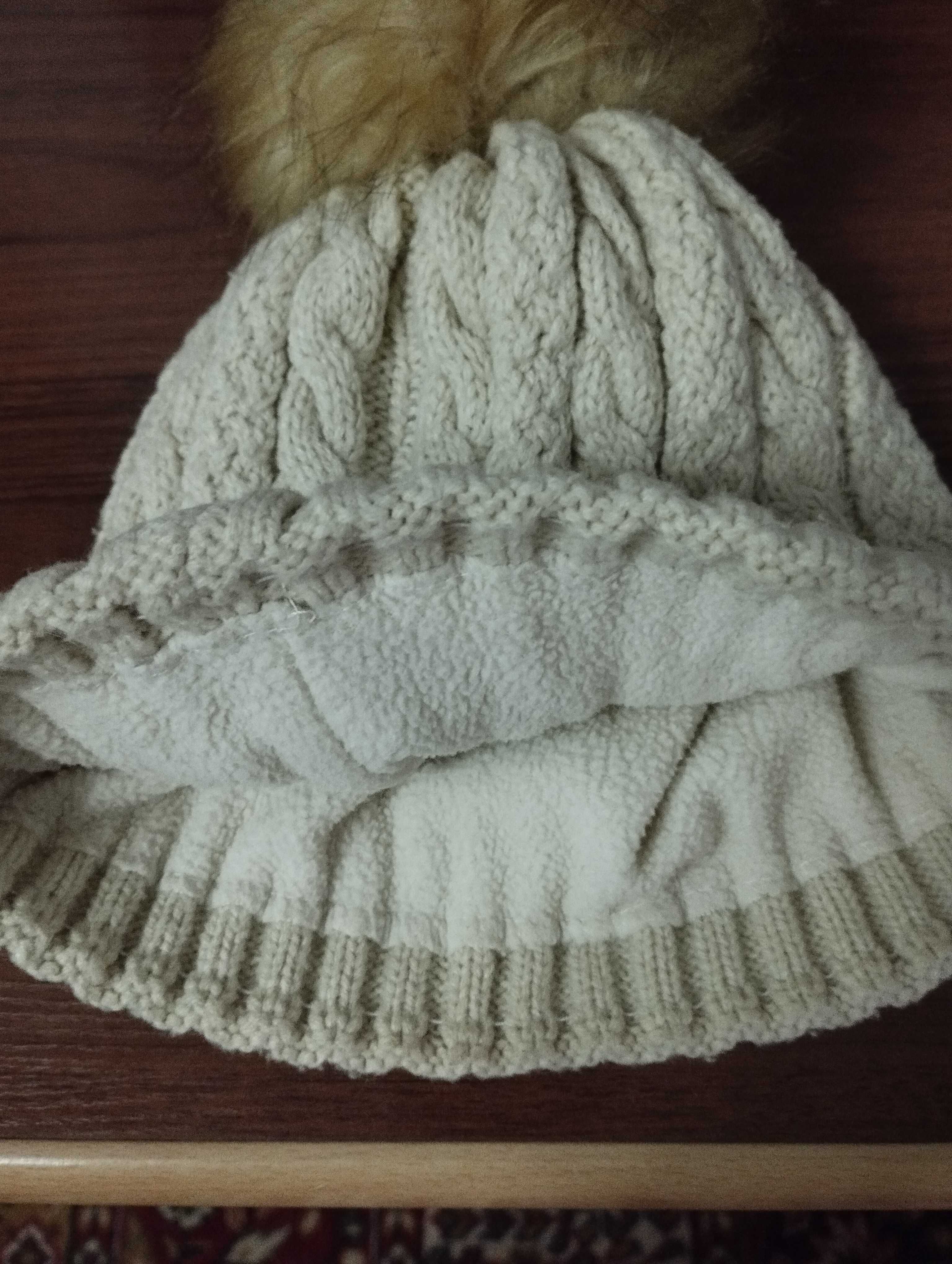 Зимняя шапка от 6 лет и старше.