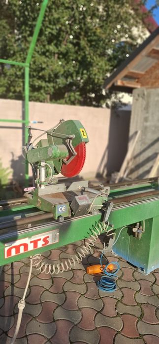 Masina de tăiat la 2 capete