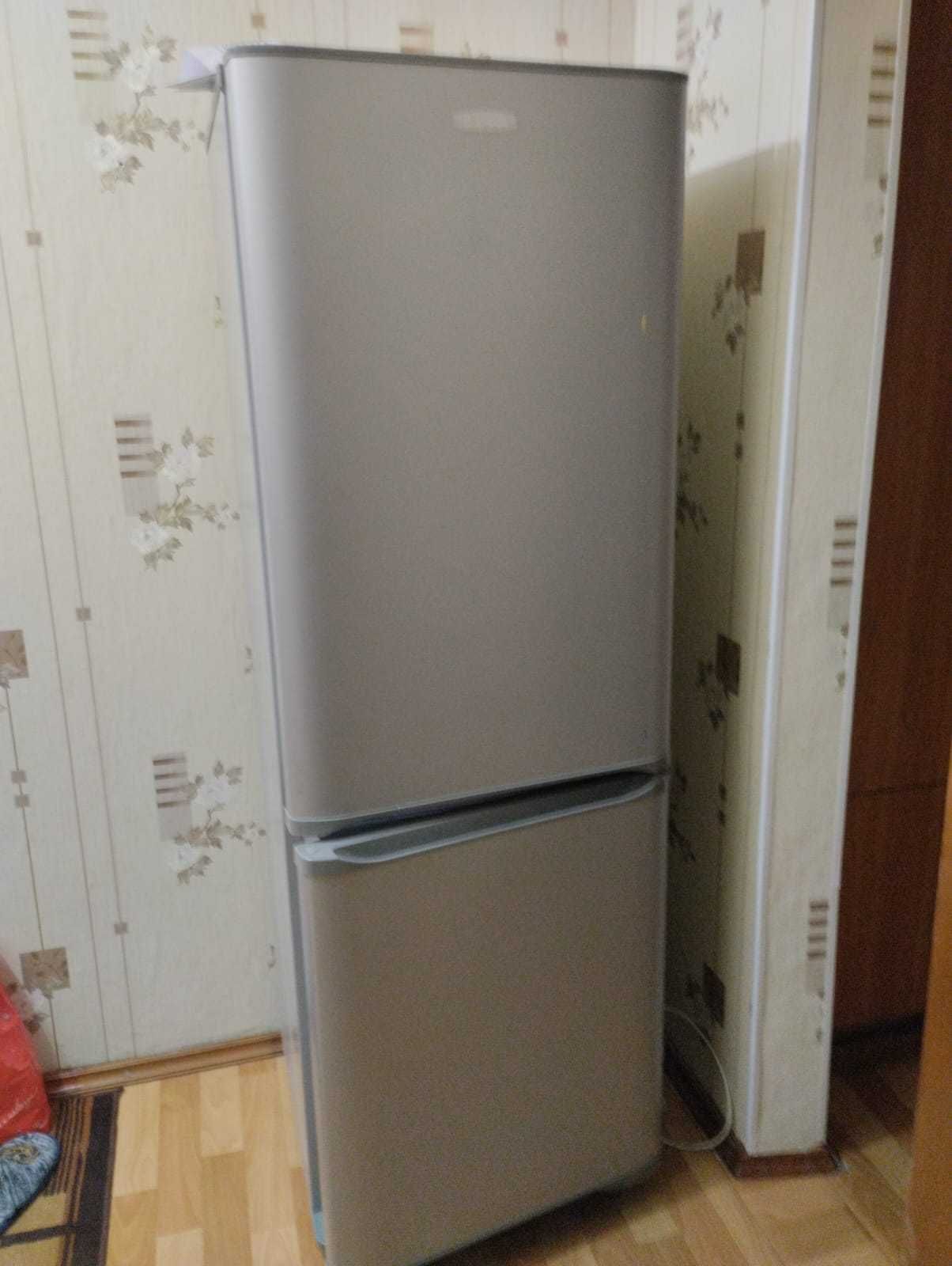 Холодильник Бирюса б/у, в отличном состоянии, всего 5 лет