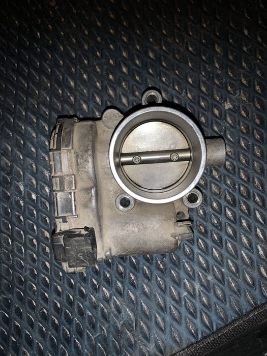 Дроссельная заслонка приора