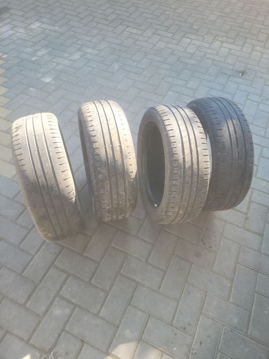 Vând 4 anvelope Goodyear 185 55 15,