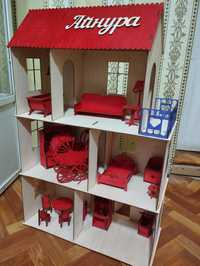 Кукольный домик из дерева