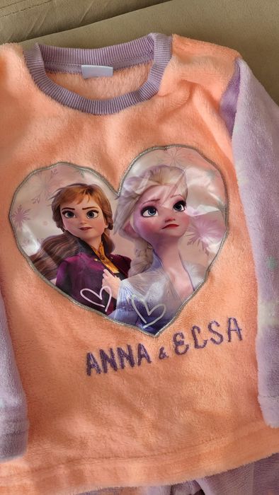 Пижами frozen,DKNY за 4 год
