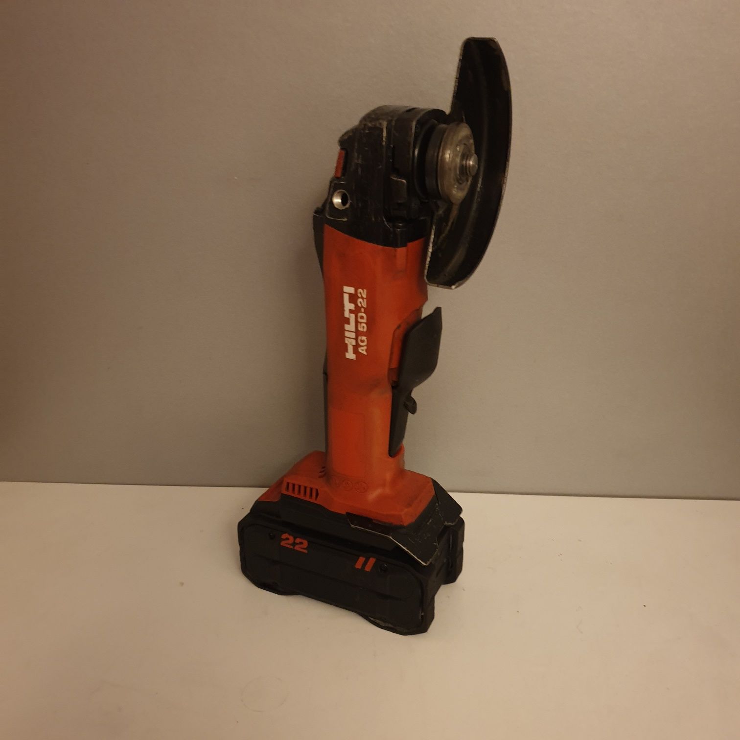 Hilti Nuron AG 5D-22 Polizor unghiular Brushless 8.0AH Li-Ion 2022