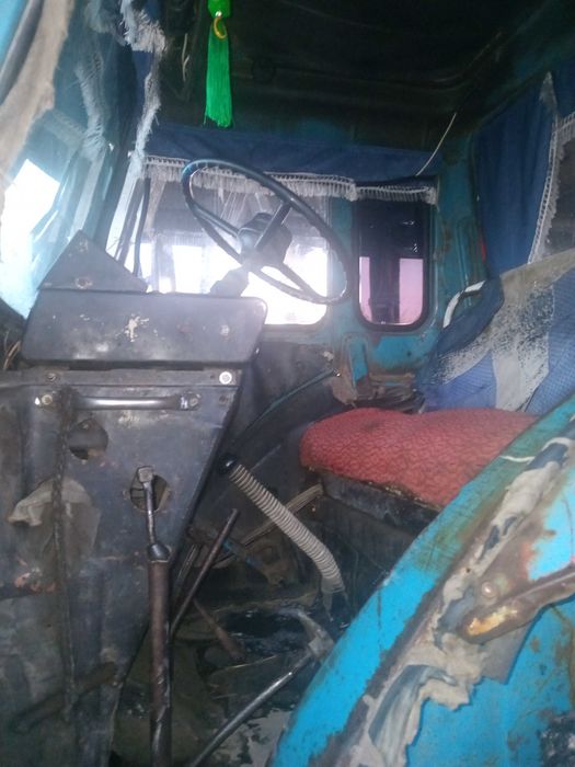 Трактор МТЗ-80.Маленькая кабина.