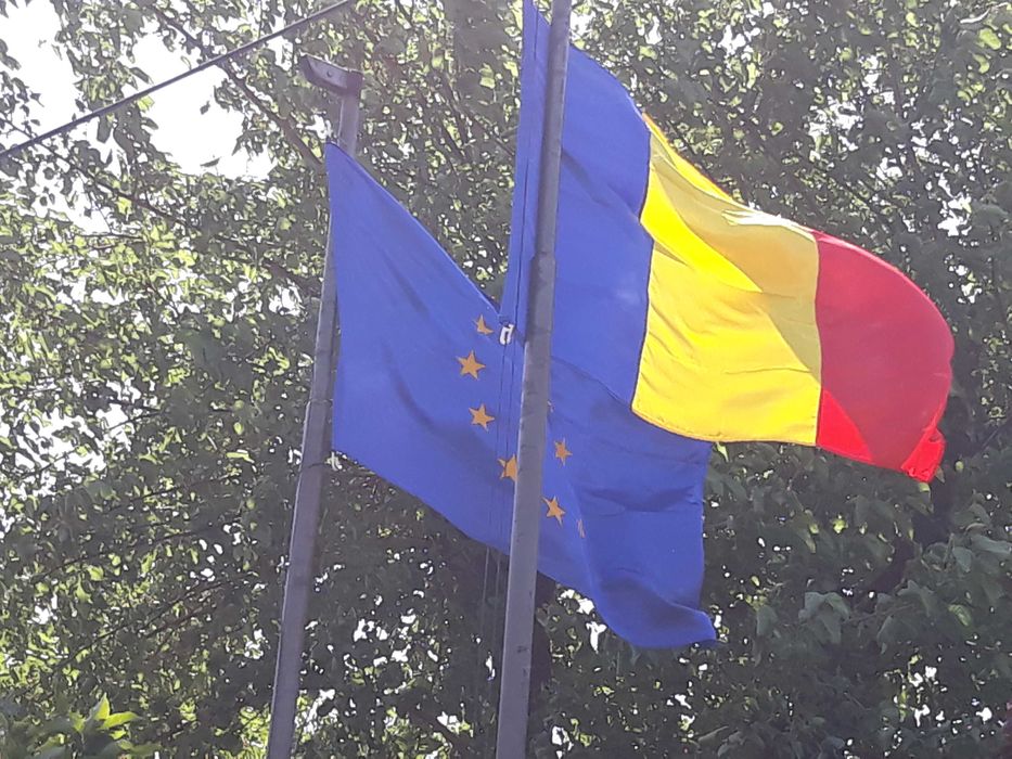 Steaguri Romania,  Uniunea Europeana