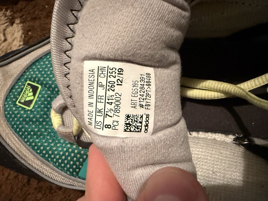 Vand Adidas FYW 98