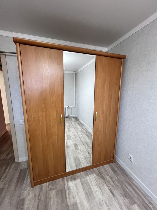 Шкаф плательный