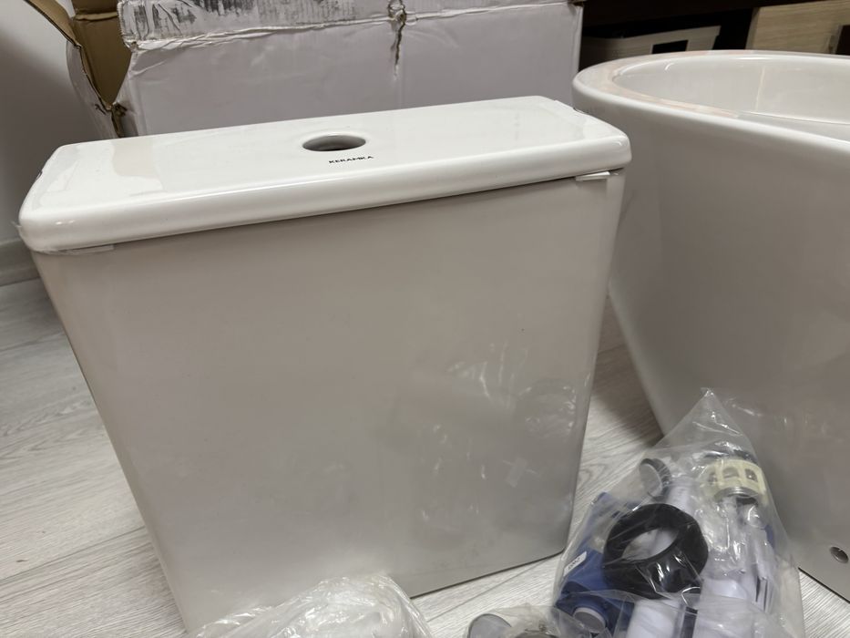Vas wc ceramica alba + rezervor+ capac soft-close. NOU!