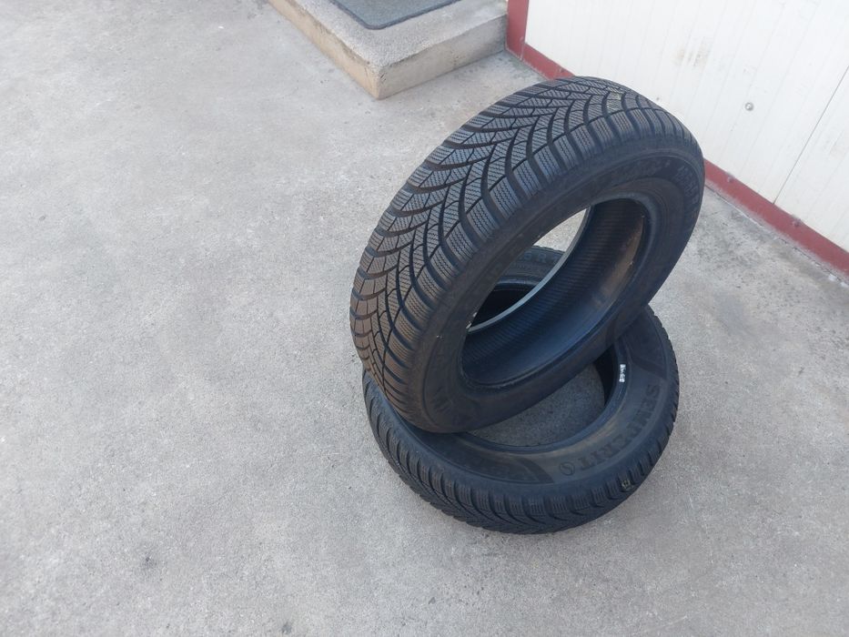 125 lei bucata! Doua anvelope M+S/IARNA 185 65 15 Semperit! 7 mm