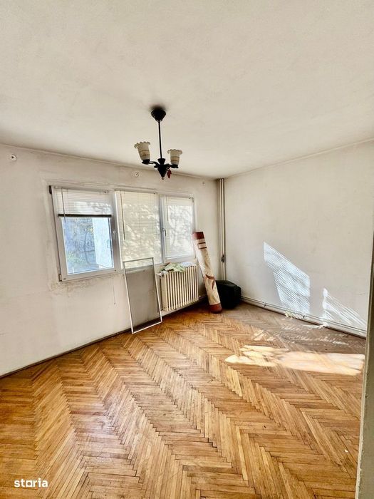 Podu Ros - Scoala Titu Maiorescu - 3 Camere De 69Mp - Etaj 2 Din 4