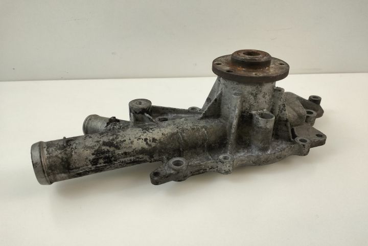 Pompa Apa R6462010310 Mercedes-Benz E-Class W212/S212/C207/A207 seria