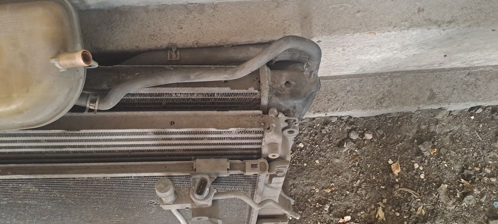 Продам радиатор в хорошем состоянии