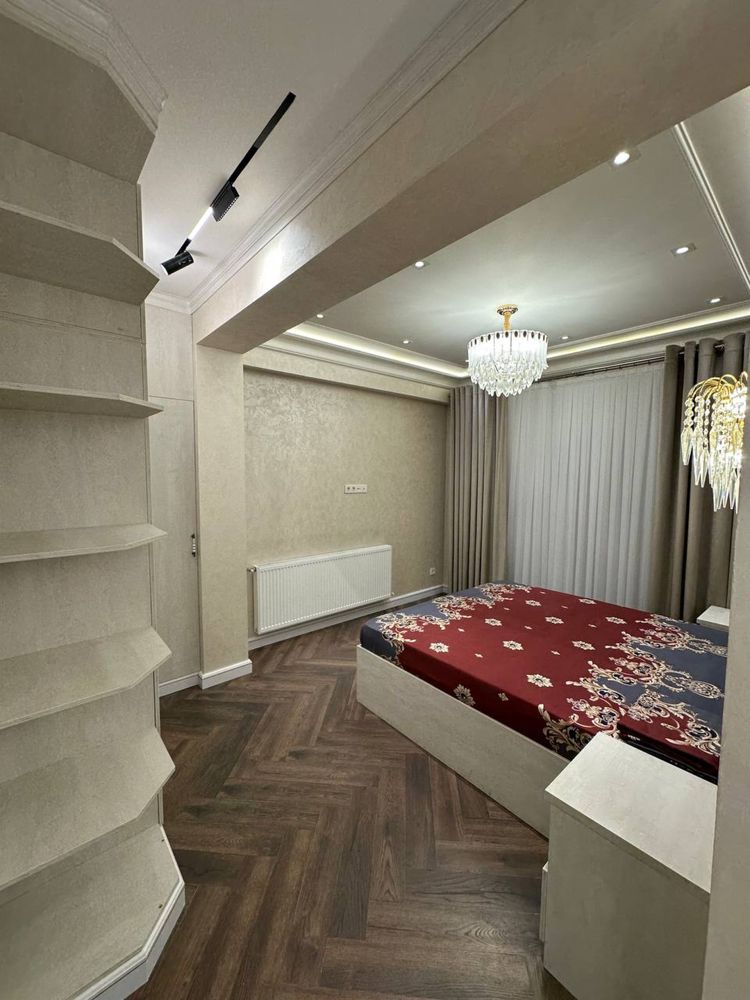 Новостройка с ремонтом из Zarafshan city Piramid