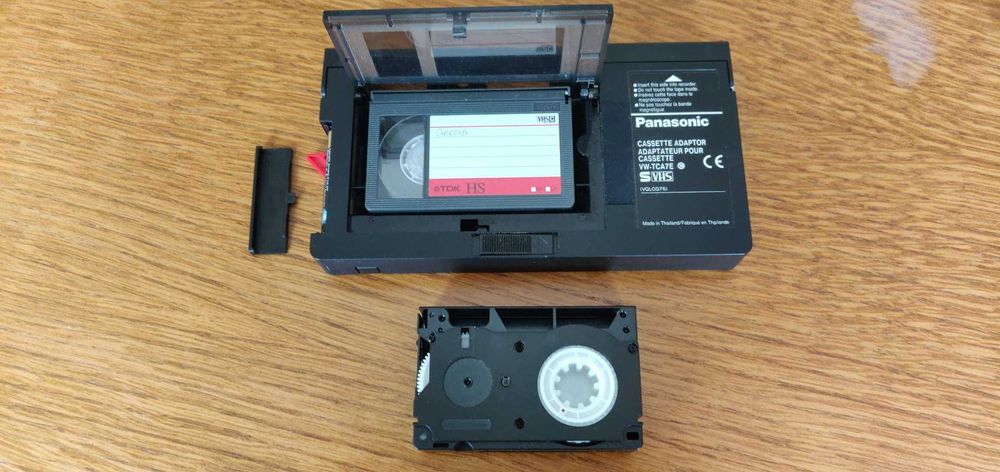 Adaptor caseta , cassette - VHS-C -- VHS Panasonic
