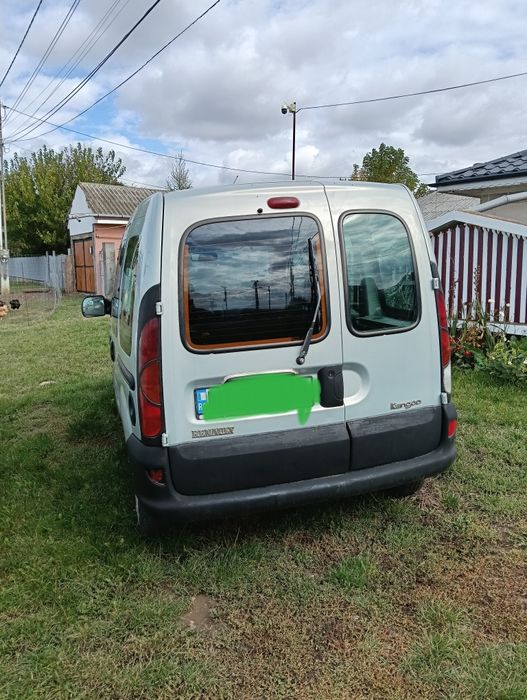 Mașină renault pentru dezmembrare