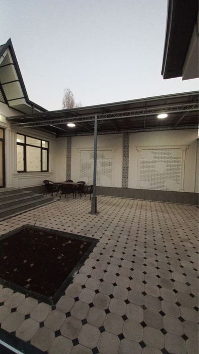 Uchastka  orientr food city Yangı Qoyliq bozor