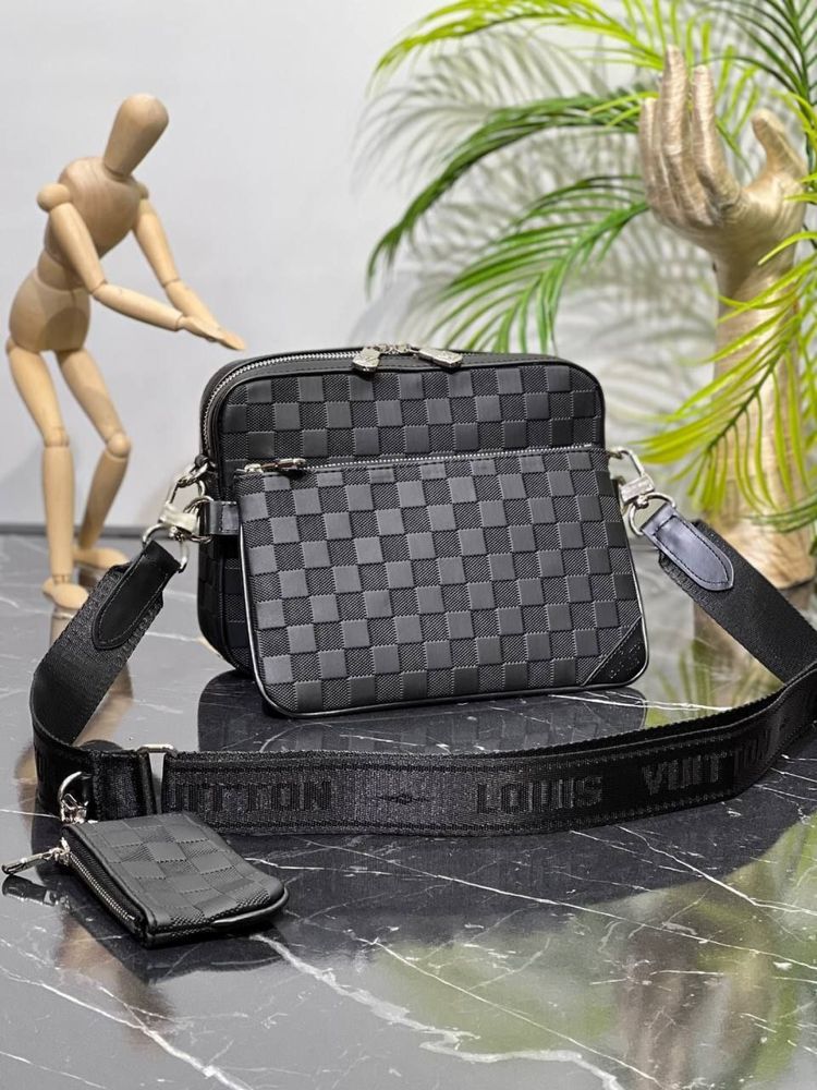 Louis Vuitton барсетки