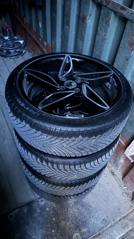 Sotiladi ferrari dizayn 205/40R17