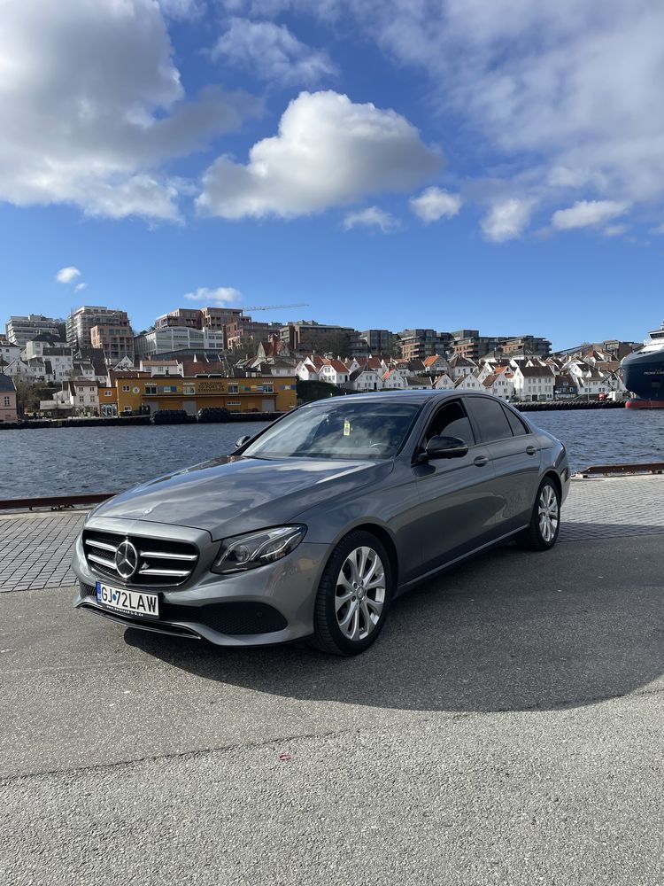 Mercedes e220 9G tronic