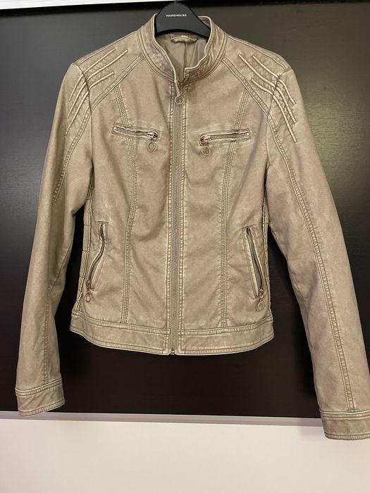 Кожено яке М размер