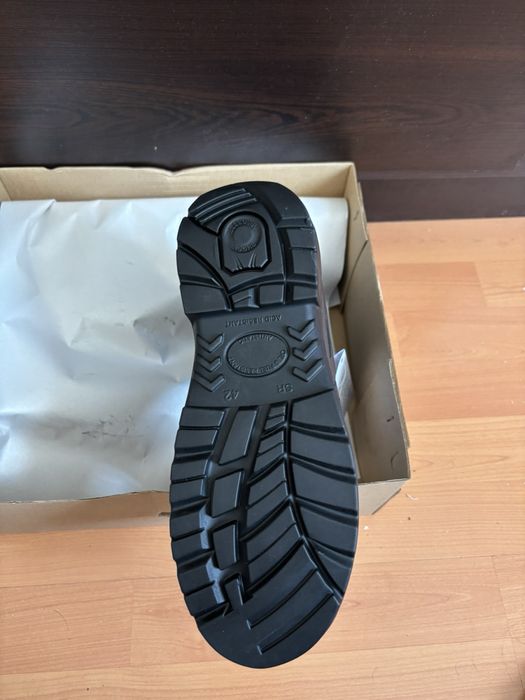 Продавам кожени кубинки 42 номер