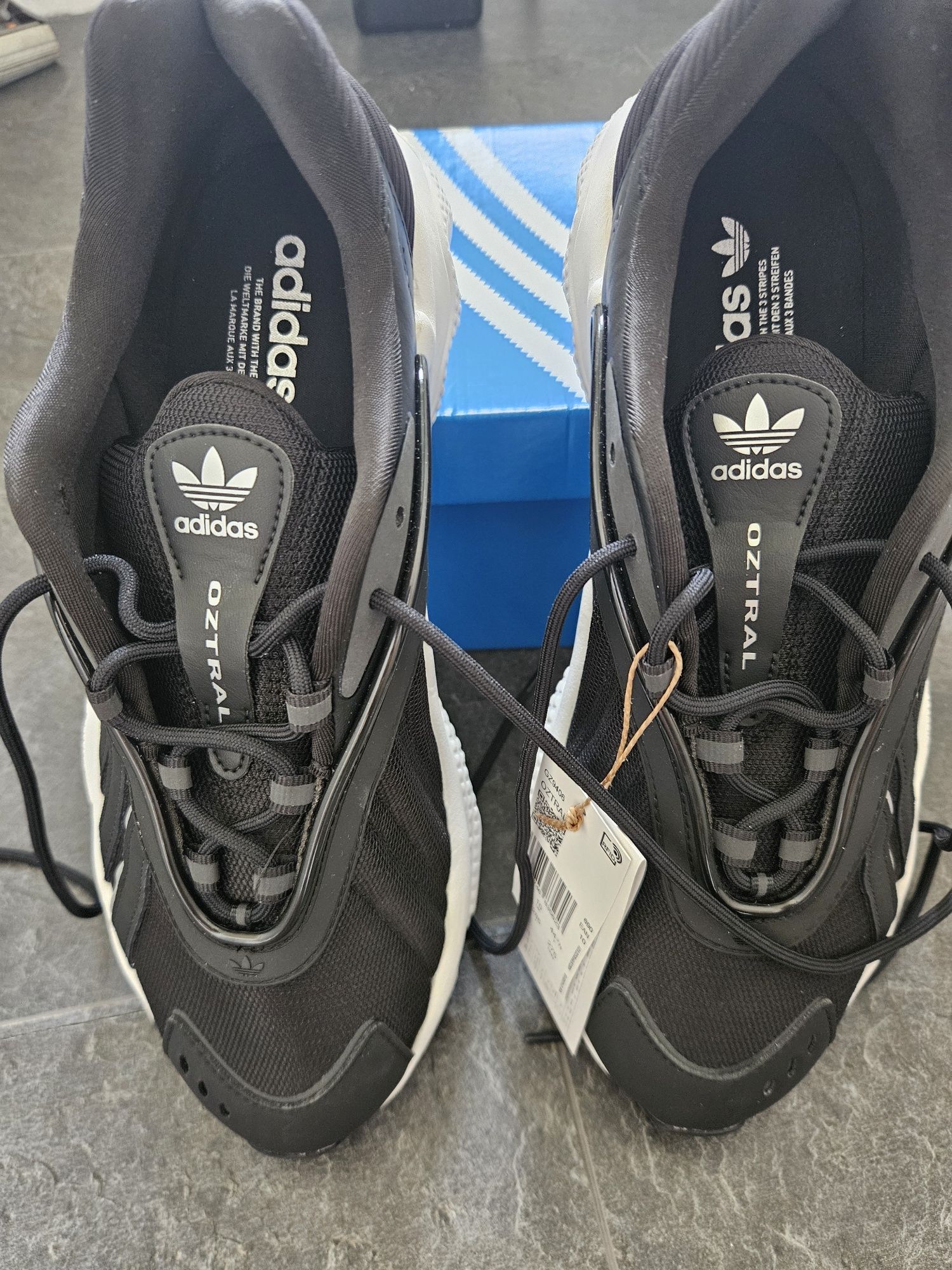 Маратонки Adidas Oztral