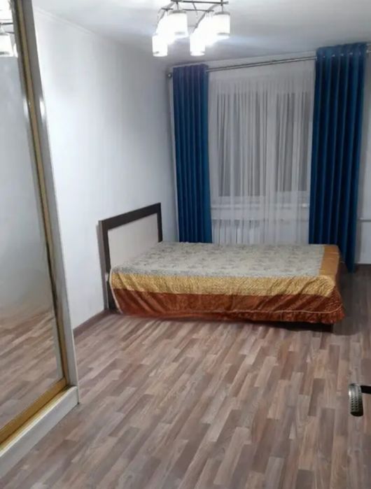 продам 3-х ком. центр 3-этаж