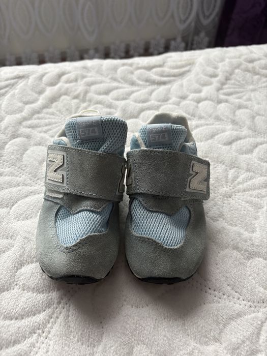 Adidasi new balance marimea 21