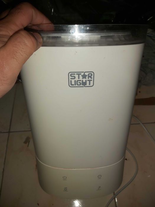 Umidificator StarLight UCS-5530WH defect
