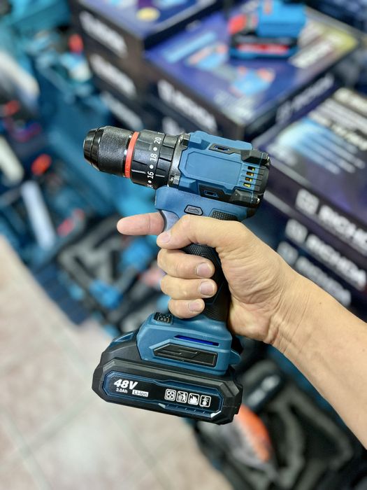 Аккумуляторный шуруповерт, безщеточный шуруповерт