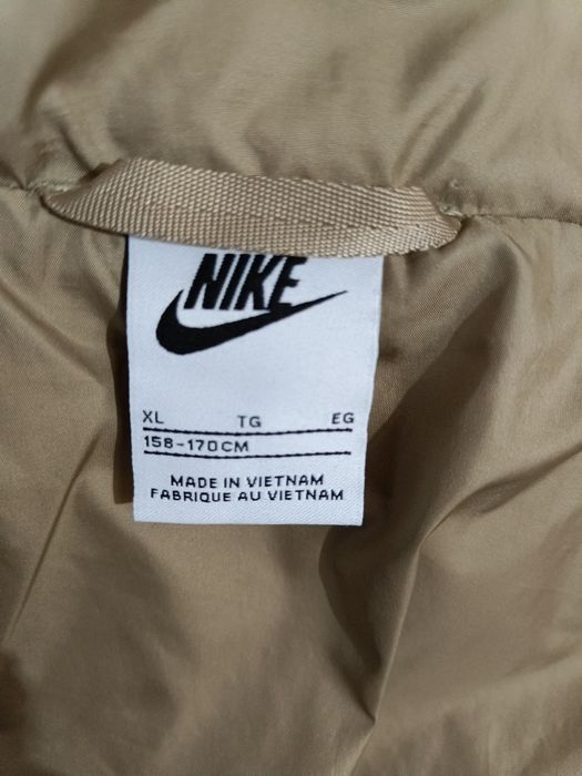 Nike пухено яке — топло и удобно