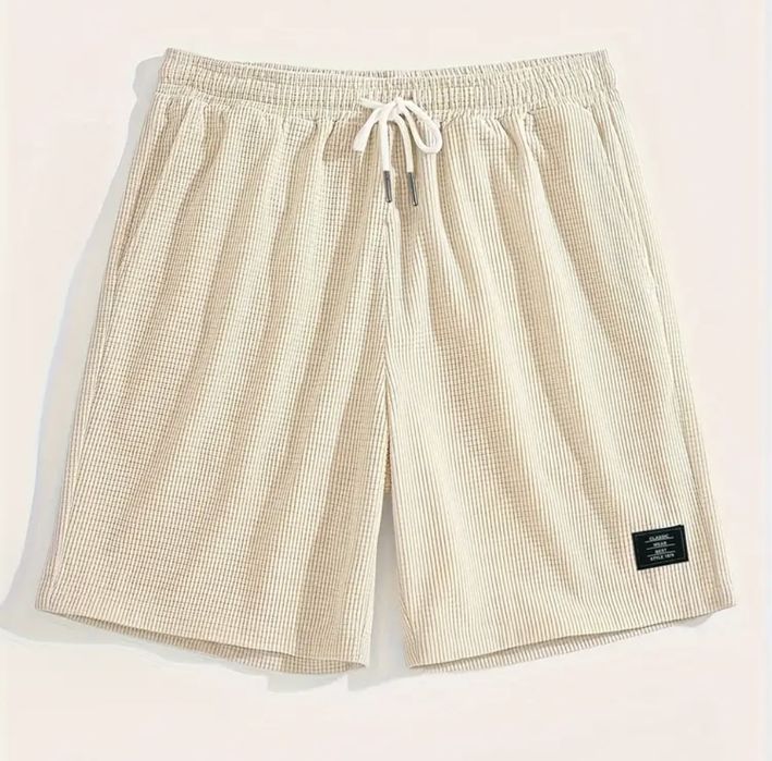 Vand pantaloni scurti