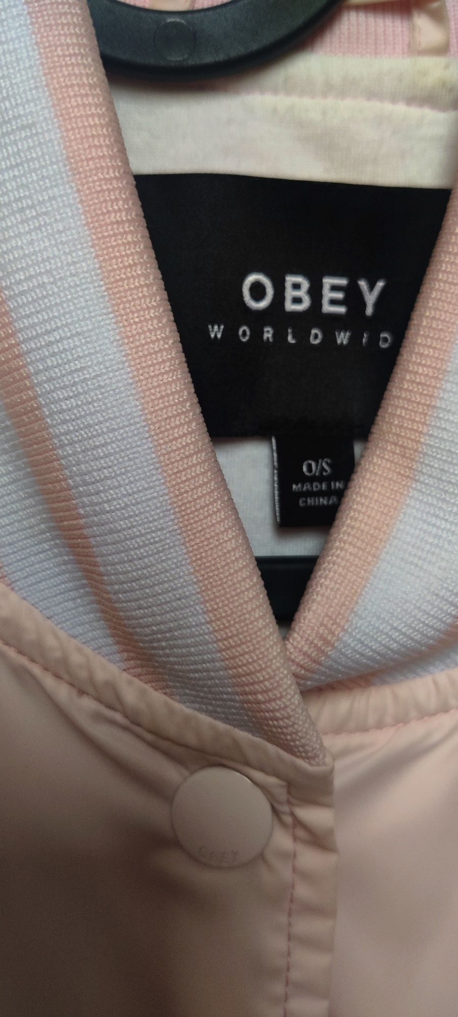 Бомбър яке obey в бебешко розово