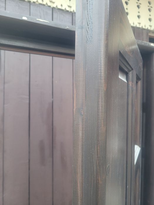 Usa din lemn masiv exterior sau interior