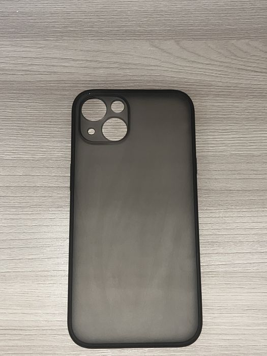 Чехол на базовый Айфон 13