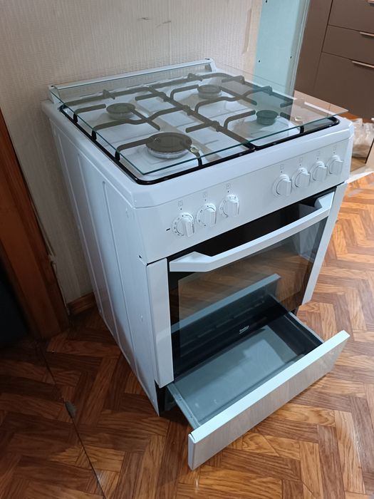 Комбинированная газовая плита Beko оригинал б/у