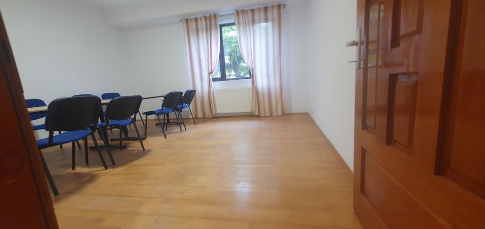 Închiriez vila zona Blascovici ( Balta verde)